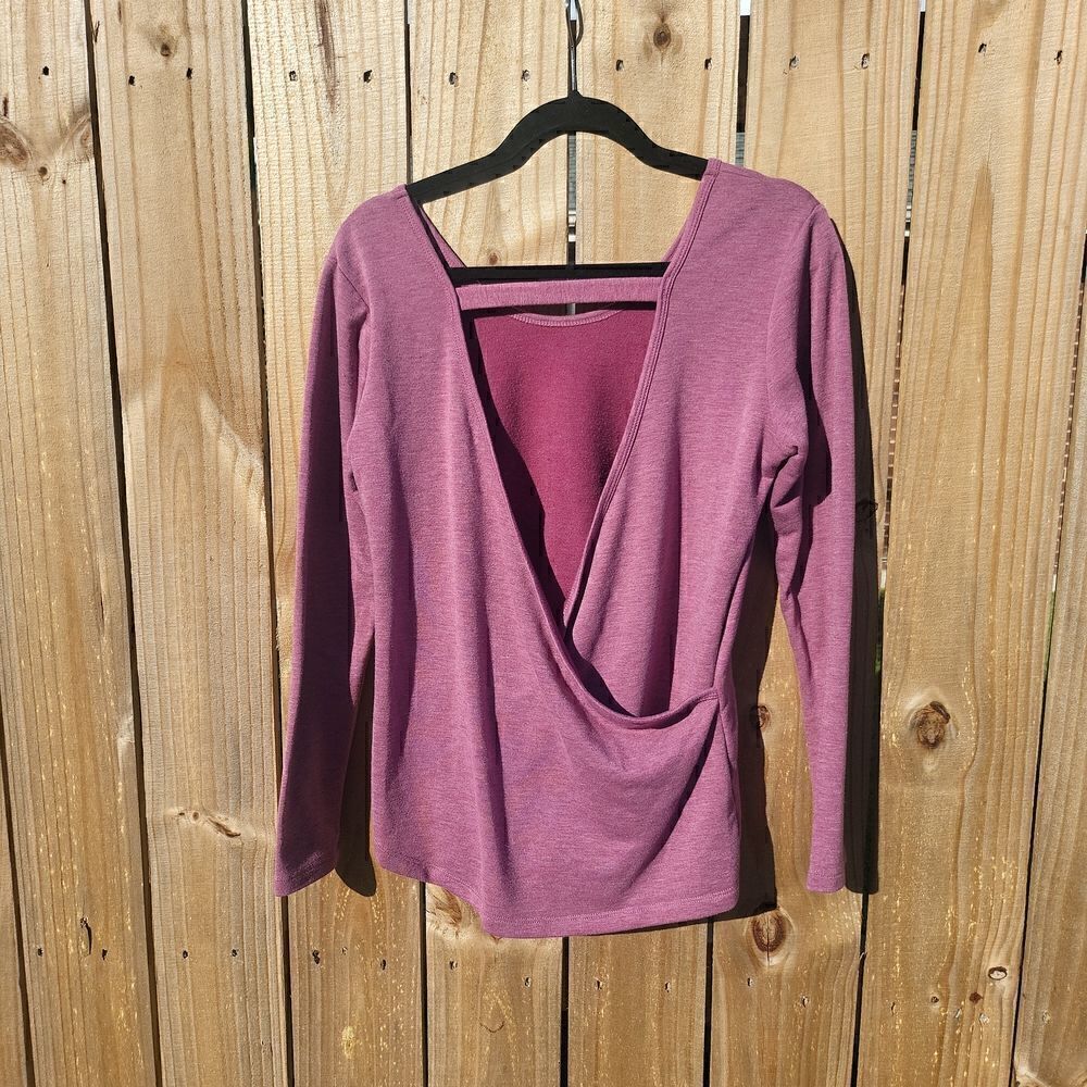 Open Back sweater Medium